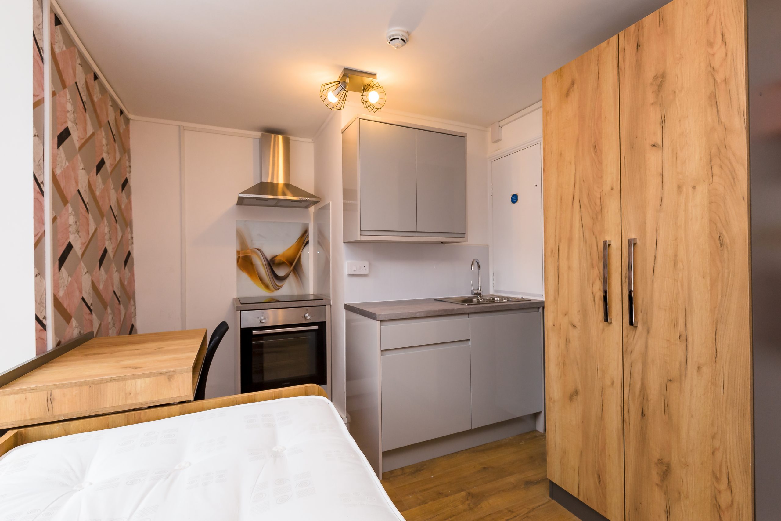 annamillerart 20200828 LeazesPark Day6 311 scaled 1